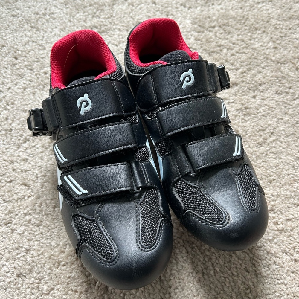 Peloton Size 36 Shoes